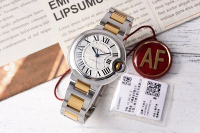 Ballon Bleu de Cartier 33*10MM 316L Steel NH05 Movement White Dial Two-tone Gold Bracelet Watch